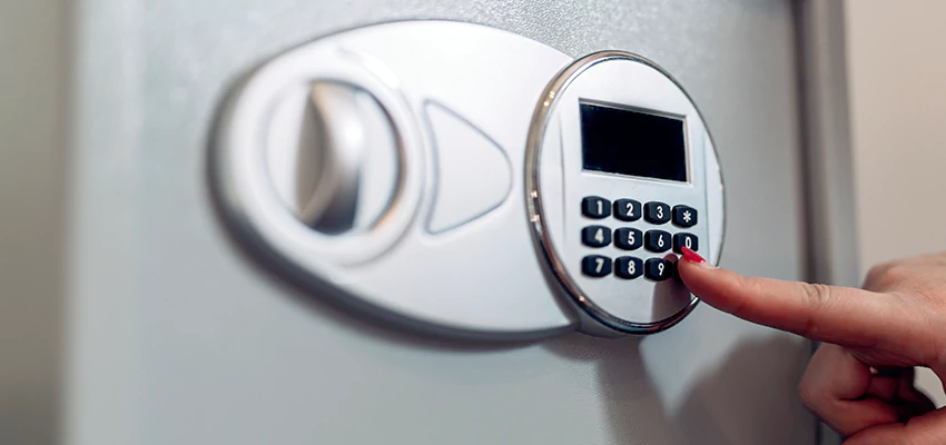 Jewelry Safe Cracking in Fairview, California