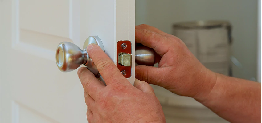 AAA Locksmiths For lock Replacement in Fairview, California
