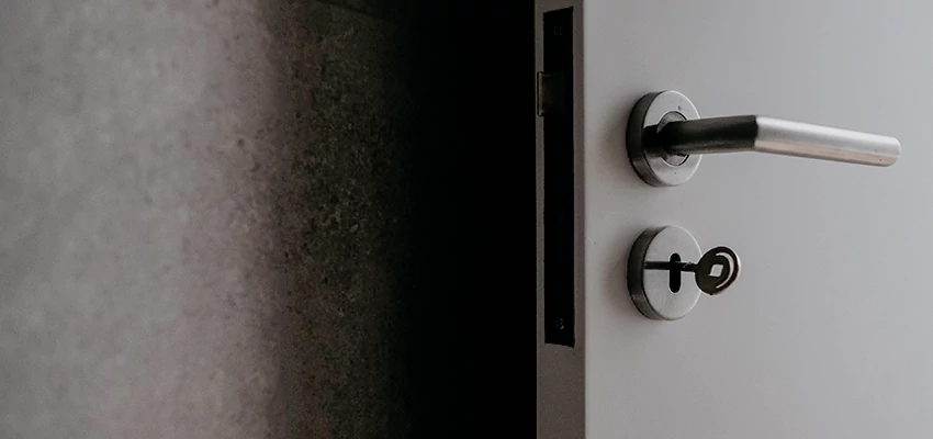 Front Door Handle Repair And Installation in Fairview, CA