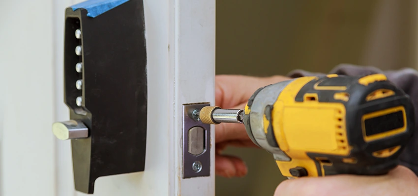 Eviction Locksmith For Key Duplication in Fairview, California